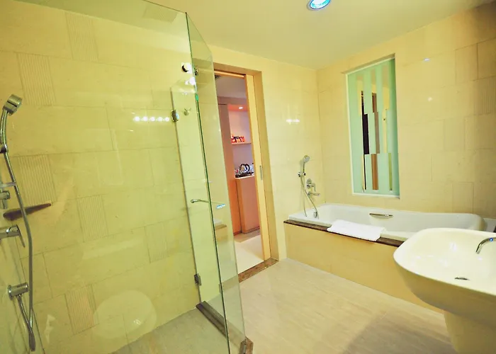 호텔 Parinda - Near Benjakitti Park & Queen Sirikit National Convention Center