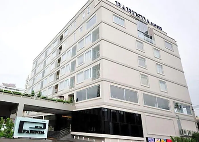 Parinda - Near Benjakitti Park & Queen Sirikit National Convention Center Bangkok