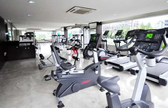 호텔 Parinda - Near Benjakitti Park & Queen Sirikit National Convention Center 4*